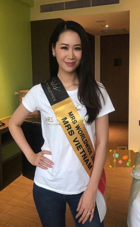 lan-dau-tien-dai-dien-viet-nam-du-thi-duong-thuy-linh-bat-ngo-dang-quang-hoa-hau-phu-nu-toan-the-gioi-2018