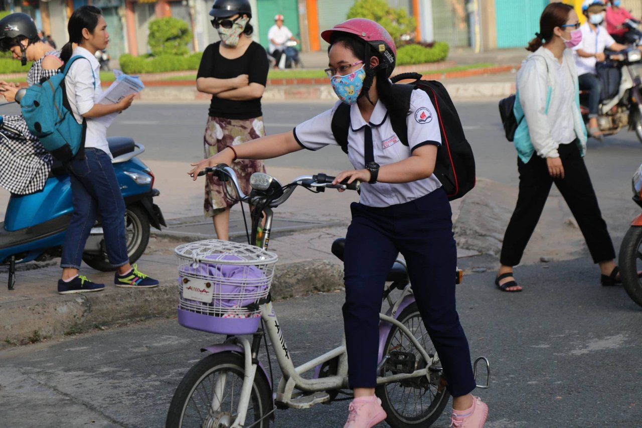 nu-sinh-bi-teo-chan-o-tp-hcm-du-thi-thpt-quoc-gia