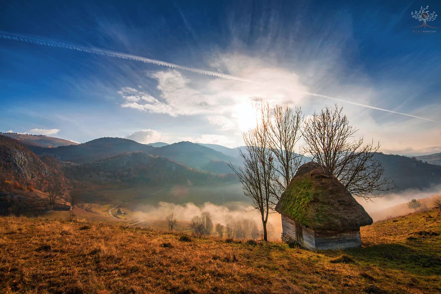 ve-dep-huyen-bi-tren-vung-dat-transylvania-than-thoai