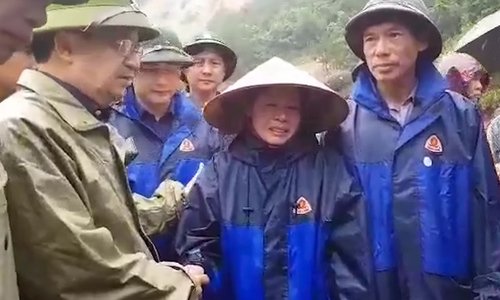 Trận lũ quét trong 10 phút san phẳng trang trại cá tầm ở Lai Châu