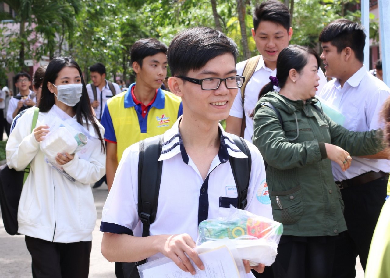 tan-hiep-phat-tiep-suc-cho-cac-si-tu-trong-ky-thi-thpt-quoc-gia