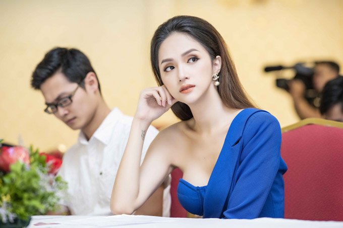 Hoa hậu chuyển giới Hương Giang ngày càng gầy