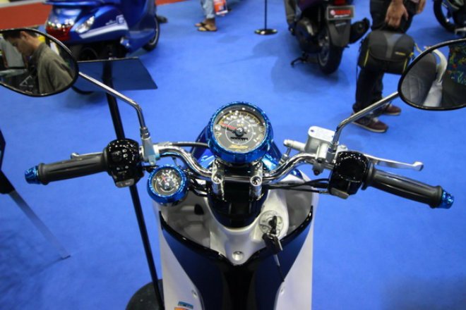 2018-yamaha-fino-125-don-tan-cong-thang-vao-honda-scoopy