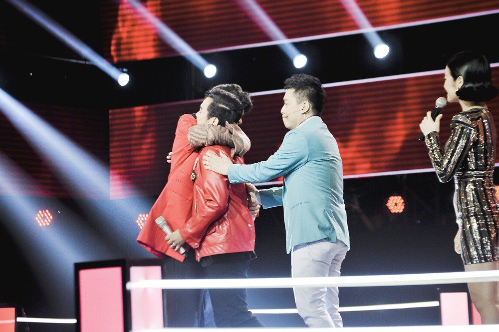tap-7-giong-hat-viet-ban-to-chuc-xui-thi-sinh-cai-lon-de-gay-chu-y