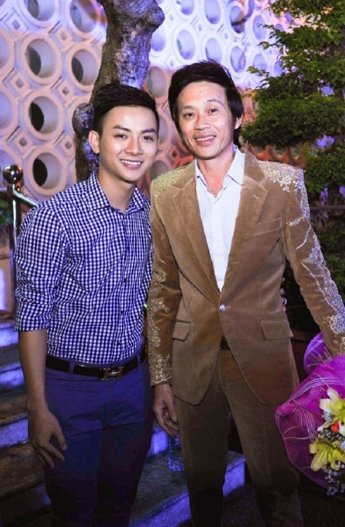 sau-hoa-hau-pham-huong-hoai-lam-bat-ngo-tuyen-bo-ngung-dung-facebook