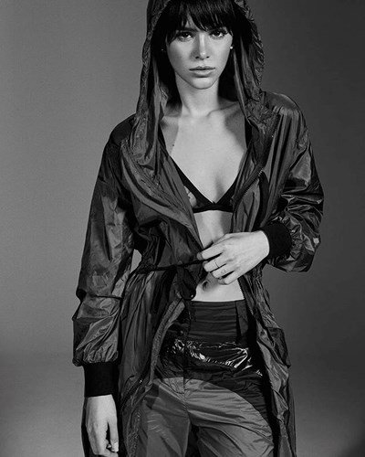 Ngắm nhan sắc bạn gái xinh như mộng của Neymar - Bruna Marquezine