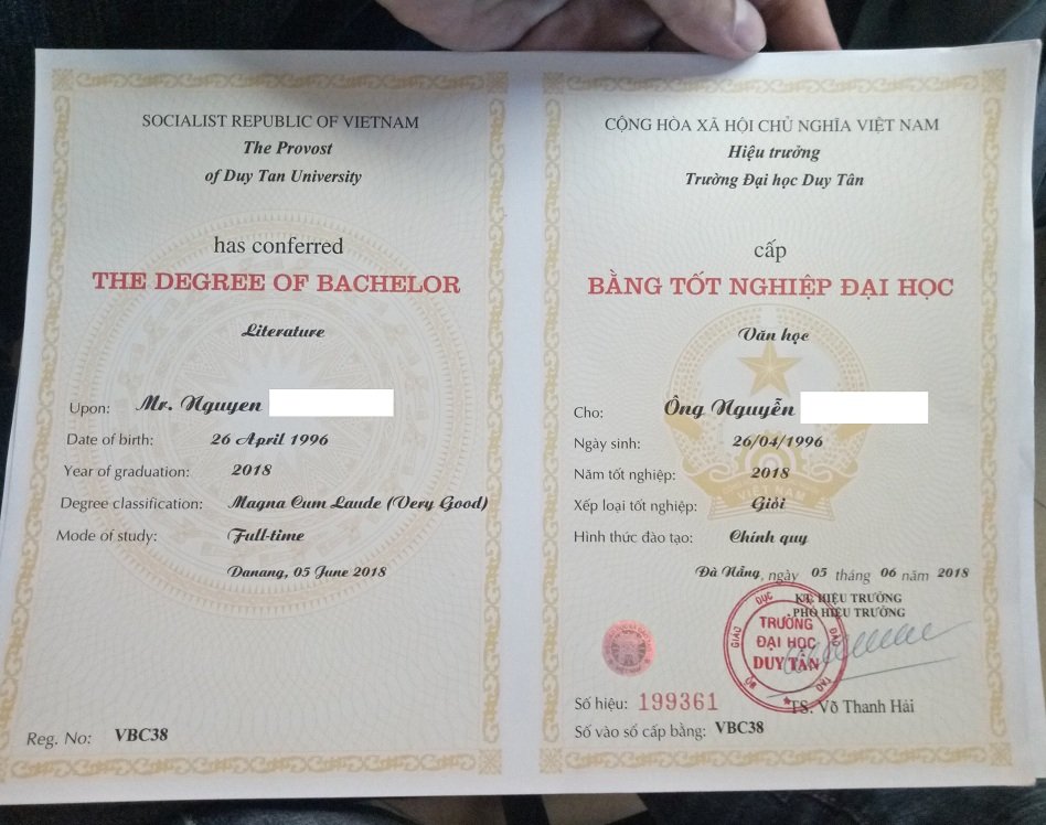 vu-truong-dai-hoc-duy-tan-dao-tao-mot-dang-trao-bang-mot-neo-in-ten-nganh-len-bang-cap-chu-khong-in-ten-chuyen-nganh