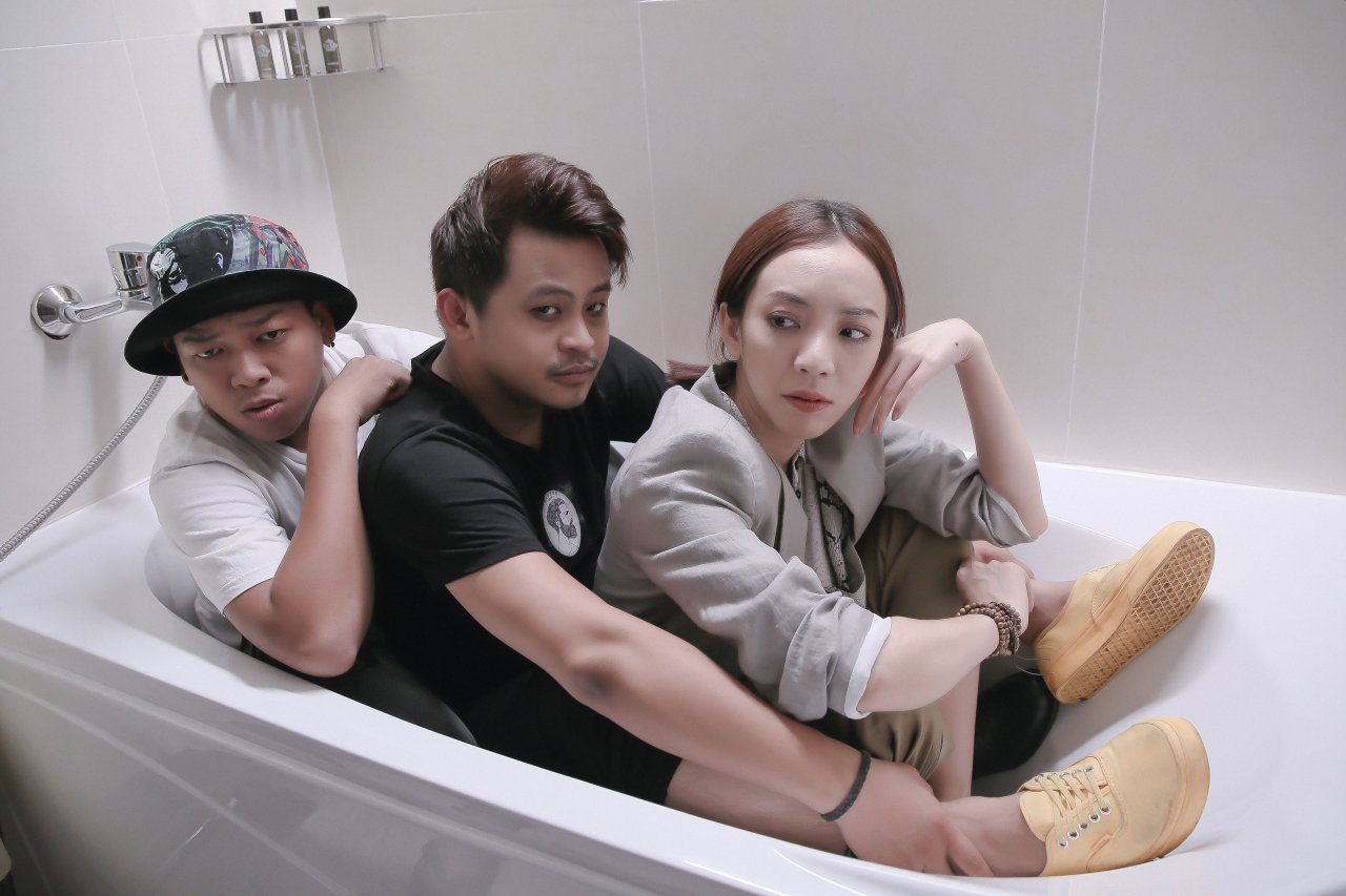 fans-hot-hoang-voi-nhung-con-so-kho-tin-trong-thap-tam-muoi-cua-hoa-hau-hai-thu-trang