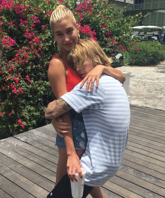 Justin Bieber và Hailey Baldwin