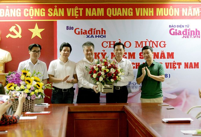 nhà báo Trần Tuấn Linh
