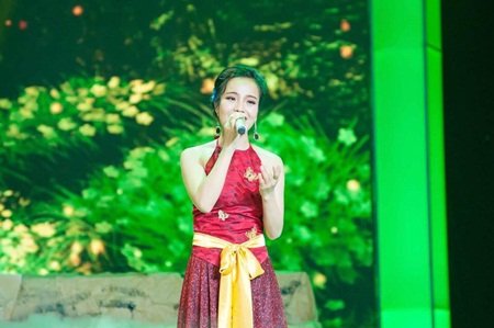 sao-mai-sen-hoang-my-lam-nhan-mua-loi-khen-ghi-diem-tuyet-doi-trong-dem-thi-thu-2-nguoi-hat-tinh-ca