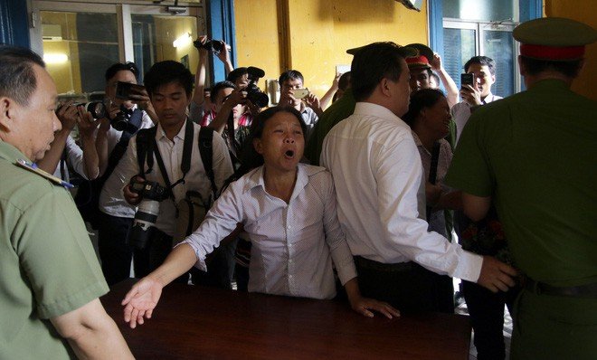 Vụ sát hại 5 người trong gia đình ở Sài Gòn: Cha mẹ, chị gái chối bỏ kẻ giết người