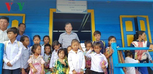 Khánh thành lớp học cho Việt kiều tại tỉnh Pursat (Campuchia)