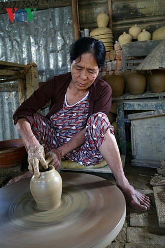 đến hội an, đừng quên ghé thăm làng gốm thanh hà 500 năm tuổi hình 3 Đến Hội An, đừng quên ghé thăm làng gốm Thanh Hà 500 năm tuổi
