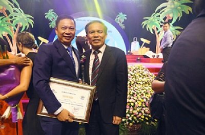 apt-thay-doi-de-cat-canh-cao-hon-va-xa-hon