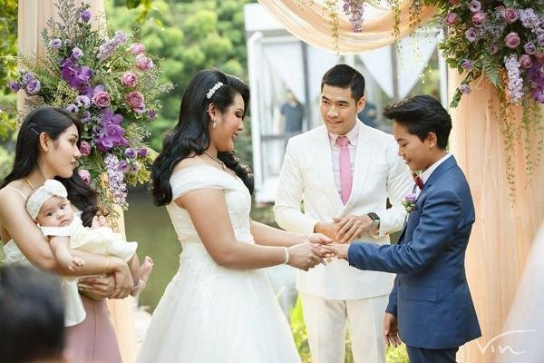 co-gai-dong-tinh-16-tuoi-sinh-con-cho-ban-gai-27-tuoi-bo-em-be-thuc-su-gay-soc