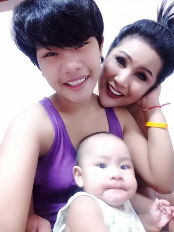 co-gai-dong-tinh-16-tuoi-sinh-con-cho-ban-gai-27-tuoi-bo-em-be-thuc-su-gay-soc