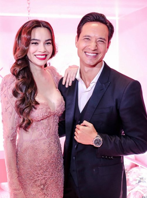 hot-ho-ngoc-ha-da-huy-ket-ban-facebook-voi-kim-ly