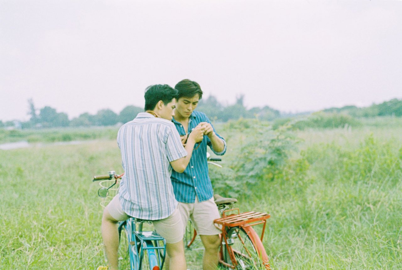 cu-dan-mang-khoc-rong-khi-su-that-ve-bo-anh-dam-my-dep-nhu-mot-bo-phim-duoc-he-lo