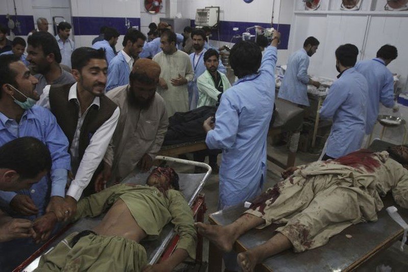 Đánh bom kinh hoàng ở Pakistan, 132 người chết