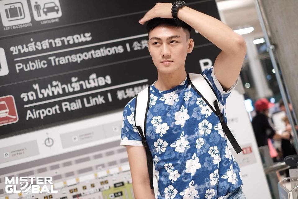 mac-trung-kien-khien-dan-mang-lo-lang-khi-lo-anh-bung-mo-guong-mat-nhat-nhoa-va-phat-ngon-kem-sang