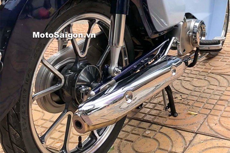 Honda Super Cub C125 bản đặc biệt giá chát về Việt Nam
