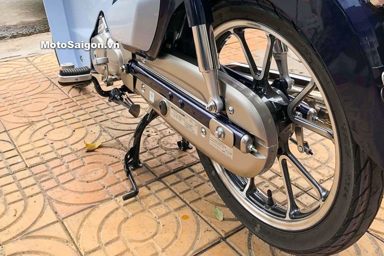 Honda Super Cub C125 bản đặc biệt giá chát về Việt Nam