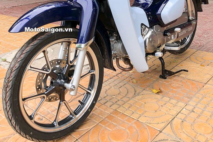 Honda Super Cub C125 bản đặc biệt giá chát về Việt Nam