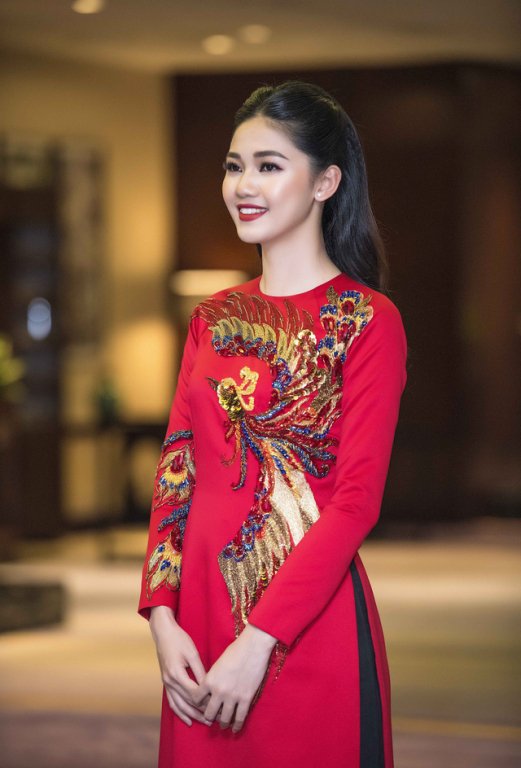 a-hau-thanh-tu-se-dai-dien-viet-nam-tham-du-miss-international-2018