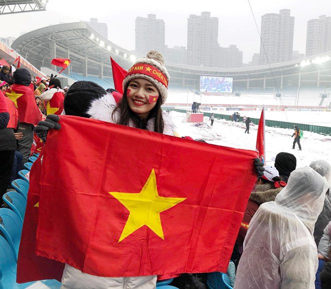 a-hau-thanh-tu-se-dai-dien-viet-nam-tham-du-miss-international-2018