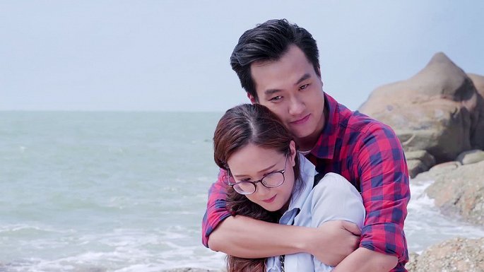 Gạo nếp gạo tẻ tập 31: Lê Phương khóc ngất khi bị chồng bỏ rơi vì mê mệt Băng Di