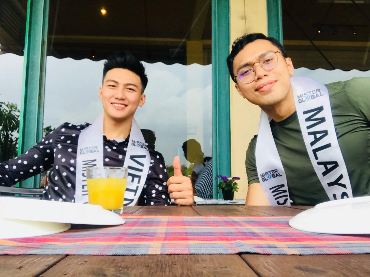 giua-lum-xum-bi-che-6-mui-don-1-mac-trung-kien-dang-so-huu-nhung-loi-the-gi-tai-mister-global-2018