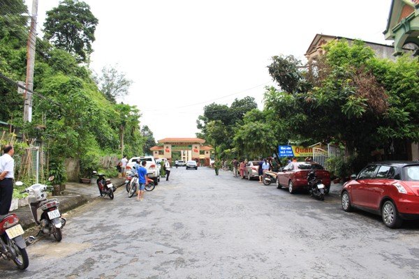 cong-an-tinh-ha-giang-dang-kham-xet-nha-ong-vu-trong-luong
