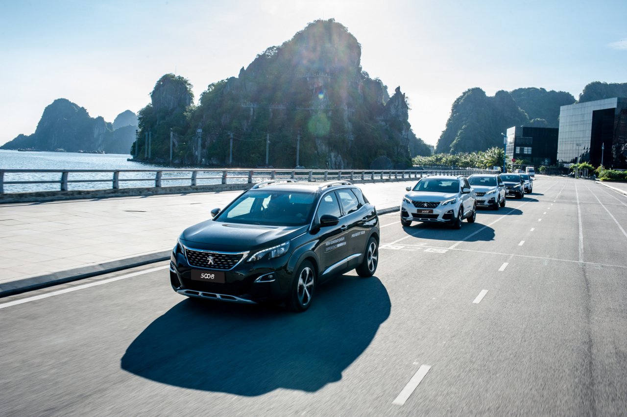 dong-suv-bat-ngo-chung-kien-su-vuot-mat-cua-peugeot