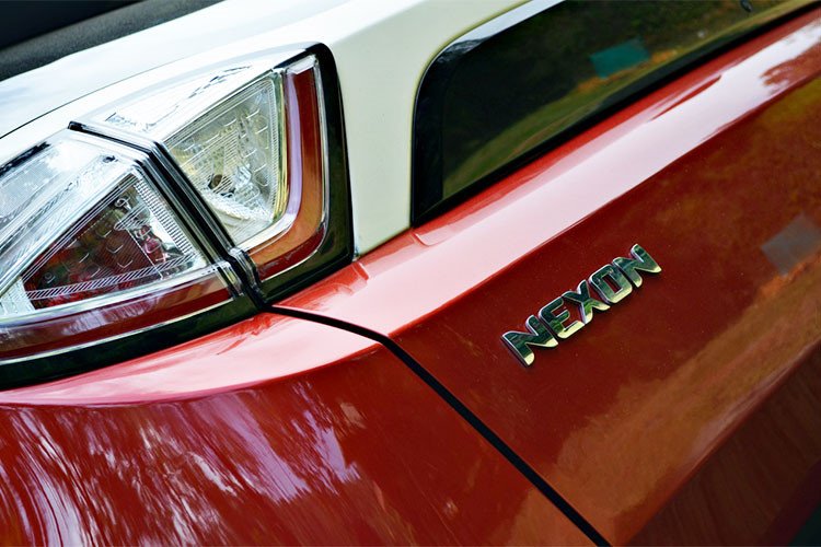 Chi tiết ôtô siêu rẻ Tata Nexon XMA chỉ 251 triệu đồng