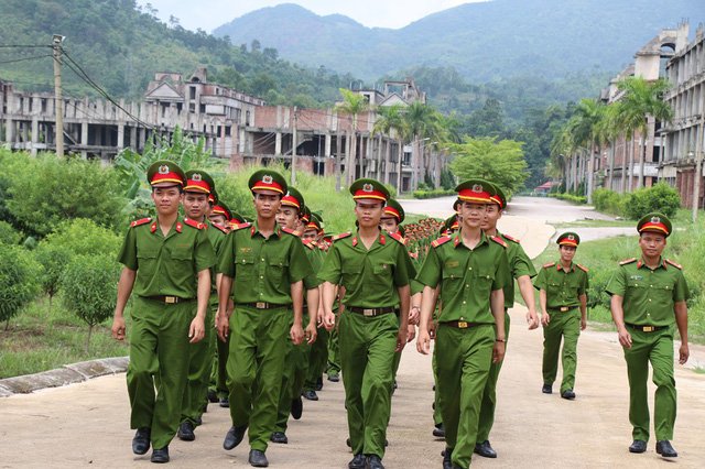 diem-thi-cao-bat-thuong-o-lang-son-cac-chien-si-on-thi-den-top-ma