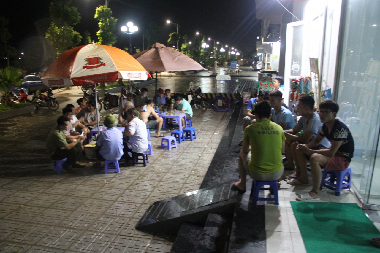 vu-nguoi-me-nghi-bi-tram-cam-sat-hai-con-va-chau-nho-nhan-chung-bang-hoang-ke-lai-giay-phut-phat-hien-dua-tre-tu-vong-trong-phong