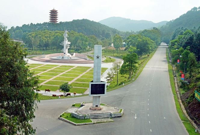 xem-truc-tiep-ky-niem-50-nam-chien-thang-dong-loc