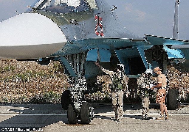 Tổng thống Putin rút chiến đấu cơ khỏi Syria vì sợ sa lầy