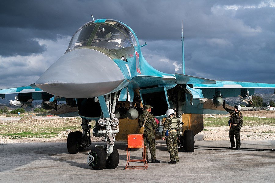 Tổng thống Putin rút chiến đấu cơ khỏi Syria vì sợ sa lầy