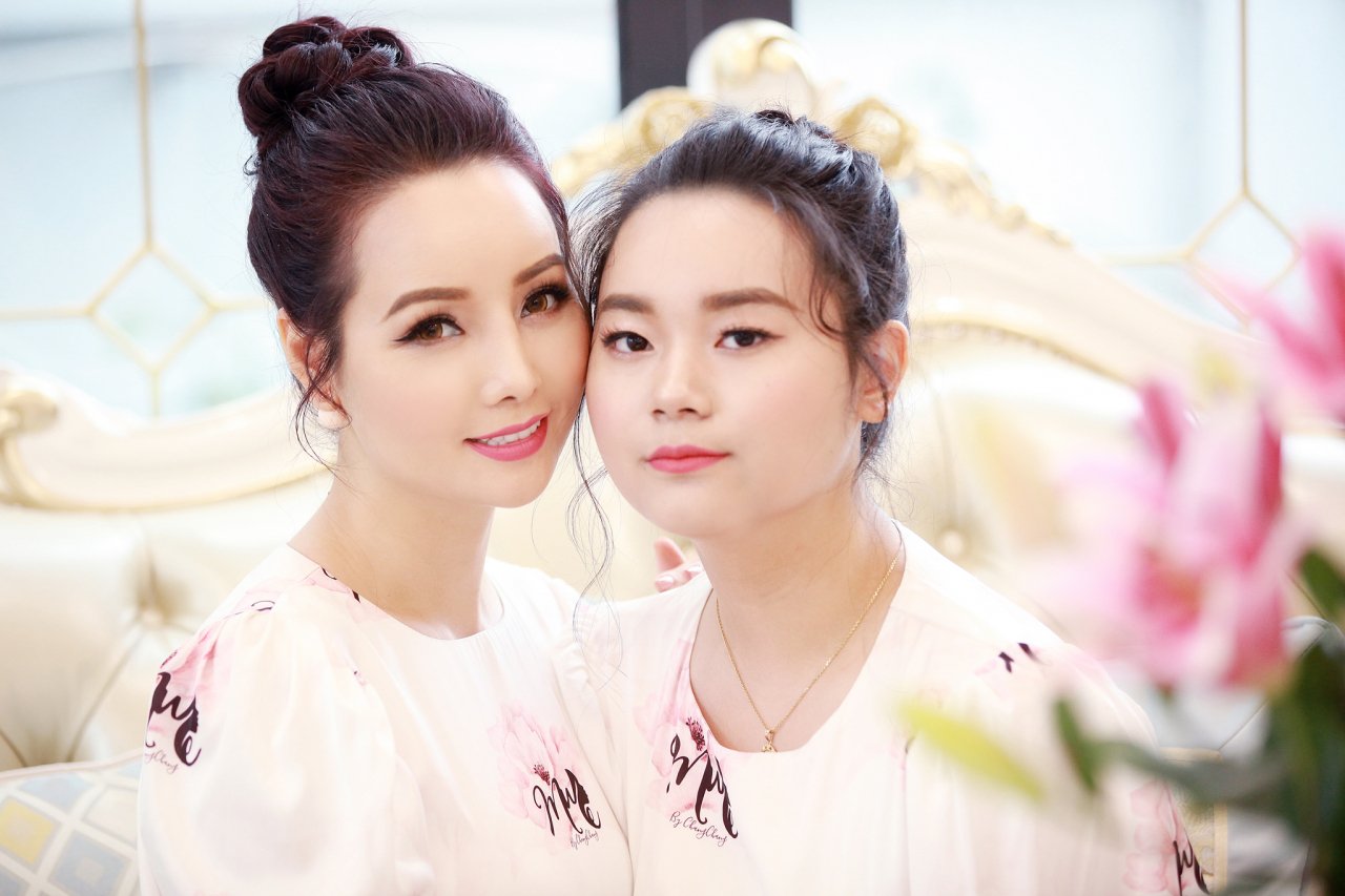 mai-thu-huyen-luon-ton-trong-quyen-rieng-tu-va-quan-diem-cua-cac-con