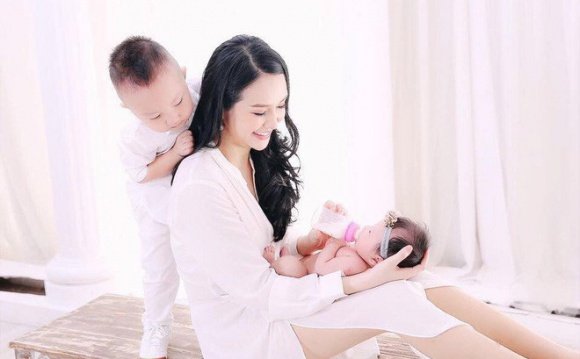 sau-rocker-nguyen-den-luot-tuan-hung-tuc-gian-canh-cao-fanpage-chuyen-hong-chuyen-showbiz