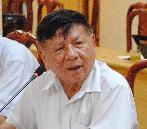 'Bộ trưởng Phùng Xuân Nhạ nên xin lỗi về sai phạm điểm thi'