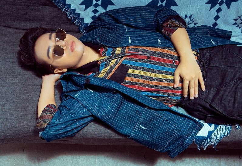 quan-quan-sao-mai-diem-hen-2012-nguyen-dinh-thanh-tam-tro-lai-showbiz-viet-sau-3-nam-an-minh