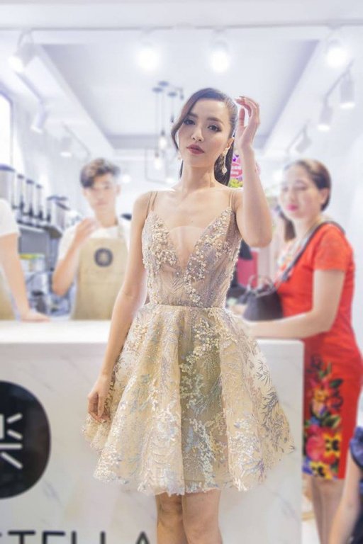sau-khi-giam-can-thanh-cong-bich-phuong-dung-hang-tu-sieu-mau-the-gioi-cho-den-hoa-hau