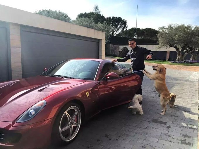 Những siêu xe 'oách' nhất của C. Ronaldo