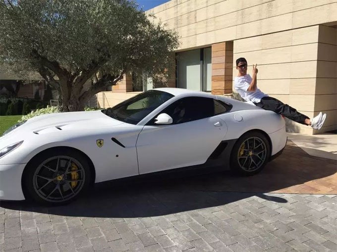 Những siêu xe 'oách' nhất của C. Ronaldo