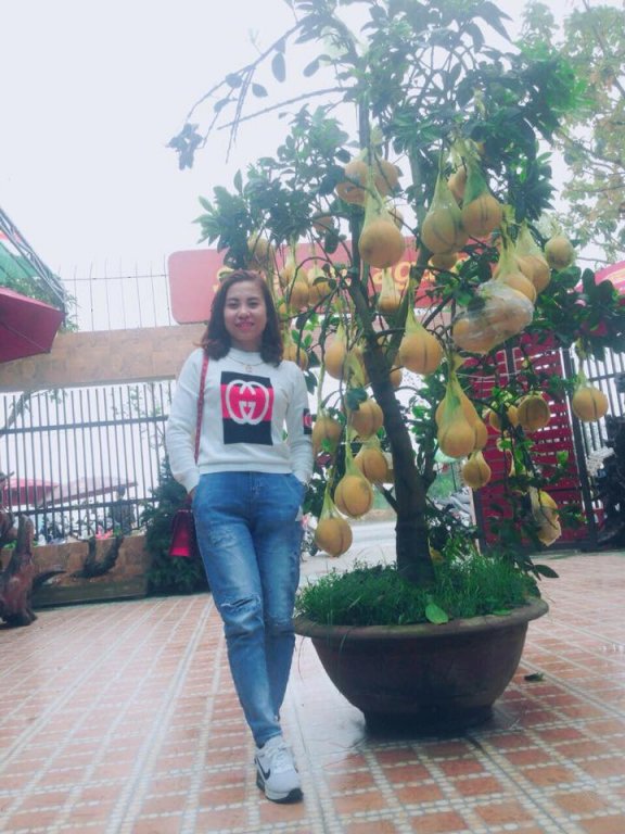 Chàng trai khóc như mưa khi được chủ quán cháo trả lại hơn 200 triệu bỏ quên, không suy chuyển một đồng