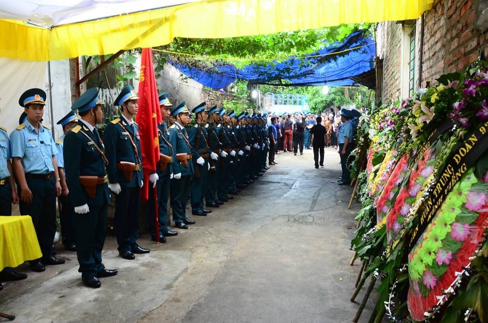 son-tay-mua-buon-don-phi-cong-su-22-hy-sinh-ve-dat-me