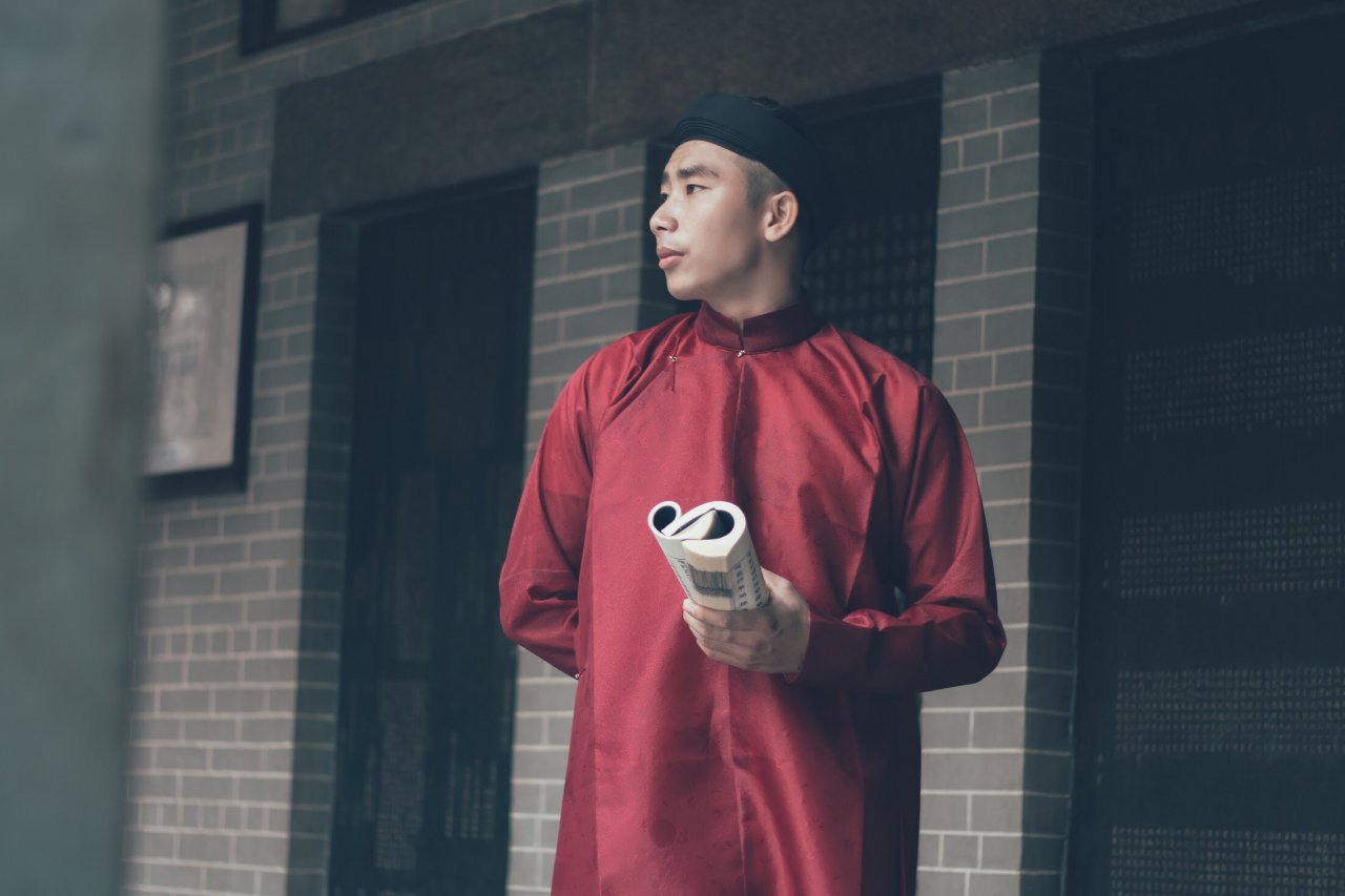 dien-vien-trung-hau-ho-ga-toi-bang-tien-bang-cac-vai-dien-lon